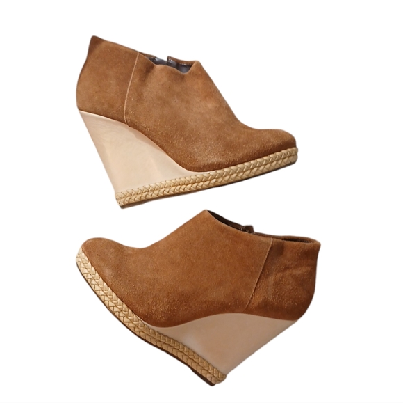 SCHUTZ Shoes - SCHUTZ Belua Brown Suede Wood Wedge Espadrille Platform Ankle Bootie Size 8